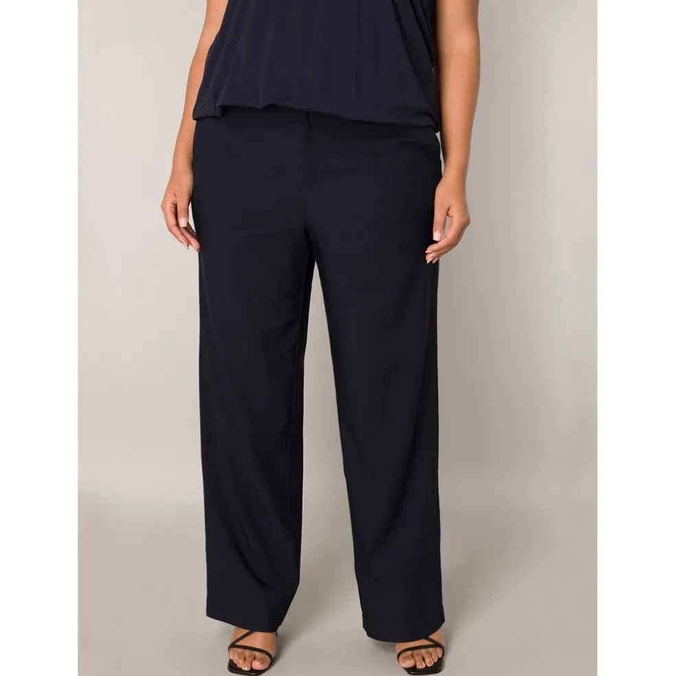 broek_base_level_curvy_db_0-1.webp Broek Base Level Curvy D.blauw Yorinthe 7000088