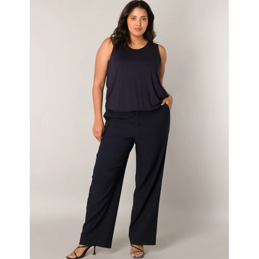 broek_base_level_curvy_db_2-1.webp Broek Base Level Curvy D.blauw Yorinthe 7000088
