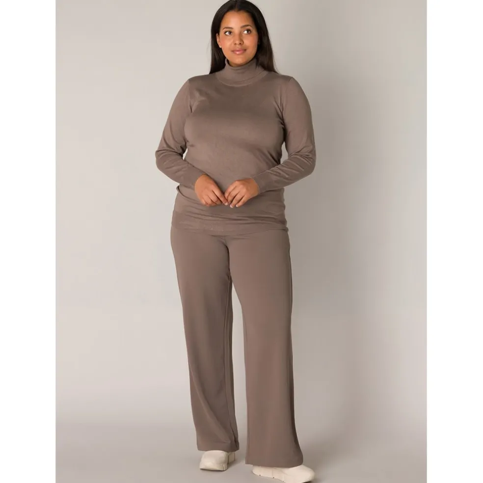 broek_base_level_curvy_dt_2.webp Broek Base Level Curvy D.taupe Arah 7000092