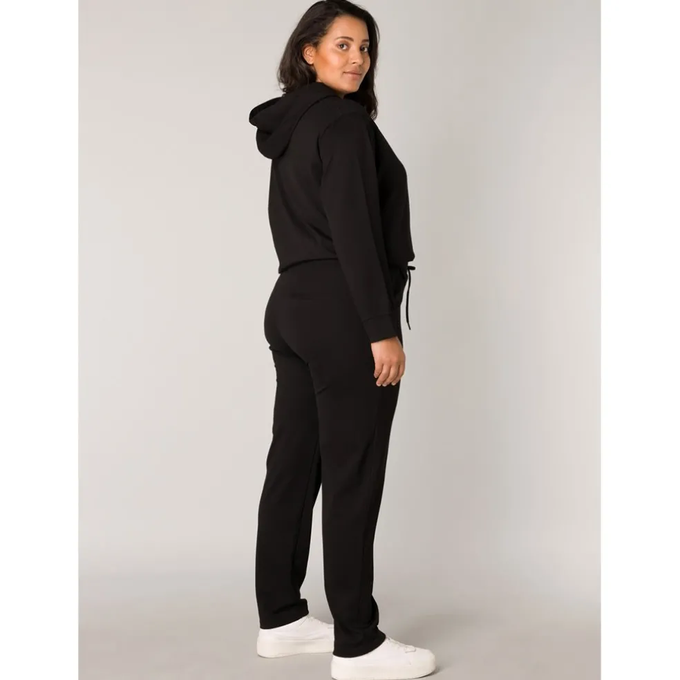 broek_base_level_curvy_zw_2-2.webp Broek Base Level Curvy zwart Yoanna 7000078