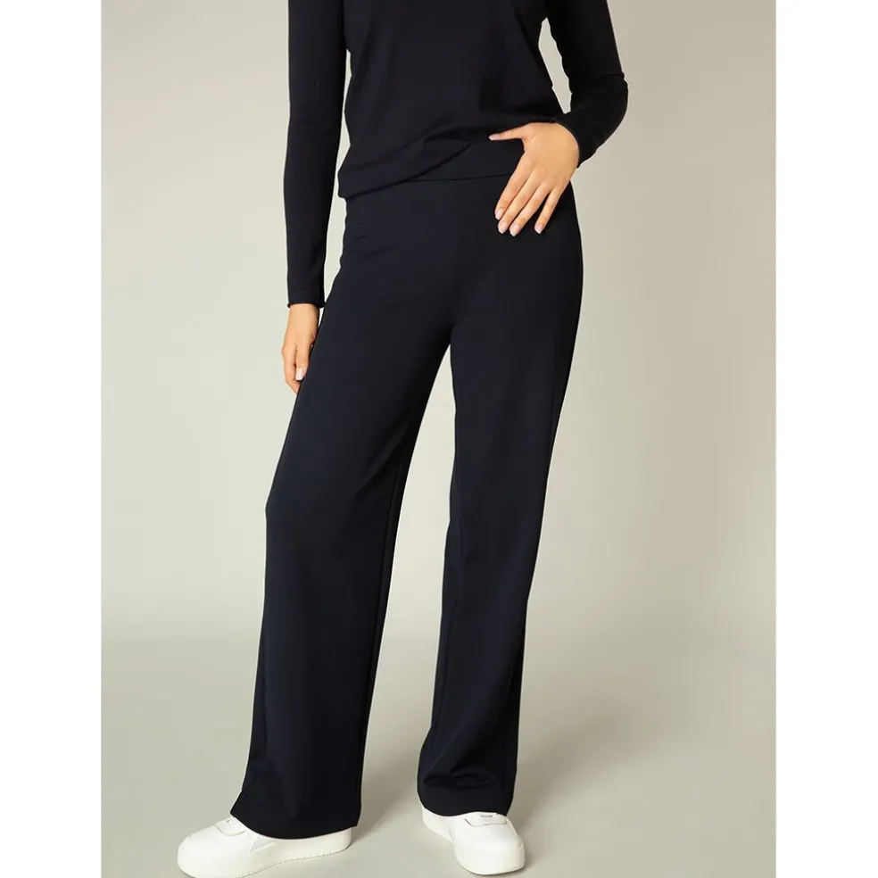 broek_base_level_dblauw_y_1.webp broek Base Level d.blauw Yarah 6000092