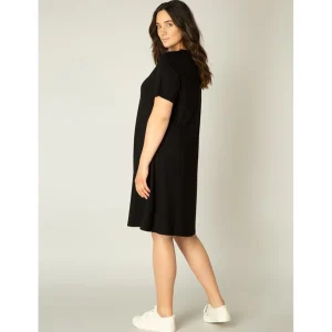 Kleed Base Level Curvy zwart Abernathy 7000027