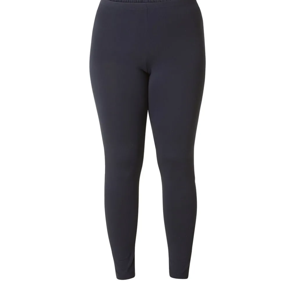 legging_base_level_curvy__0-4.webp Legging Base level Curvy d.blauw Andrea 7000026