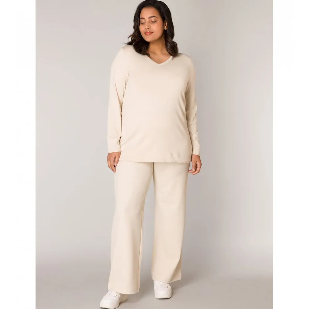 pull_base_level_curvy_lic_2.webp Pull Base Level Curvy licht beige Anine 7000024