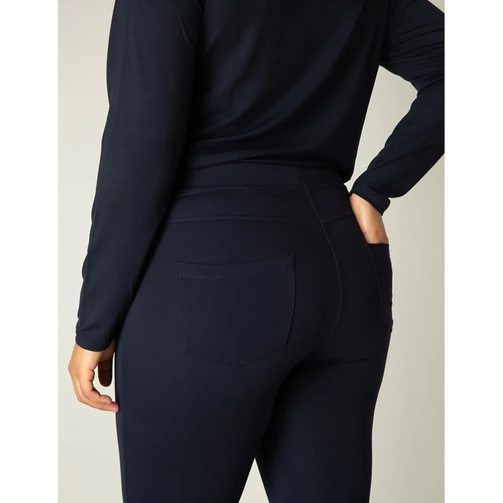 tregging_base_level_curvy_3-1.webp Tregging Base Level Curvy D.blauw Arnika 7000005