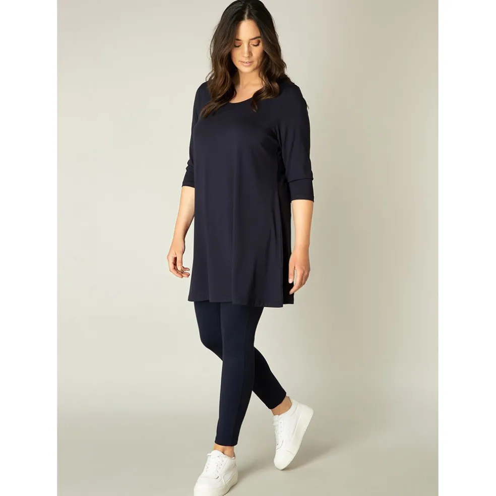 tuniek_base_level_curvy_a_2.webp Tuniek Base level curvy Aria D.blauw 7000029